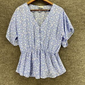 5/$45 Sienna Sky Blouse Women L Large Blue Floral V-Neck Short Sleeve